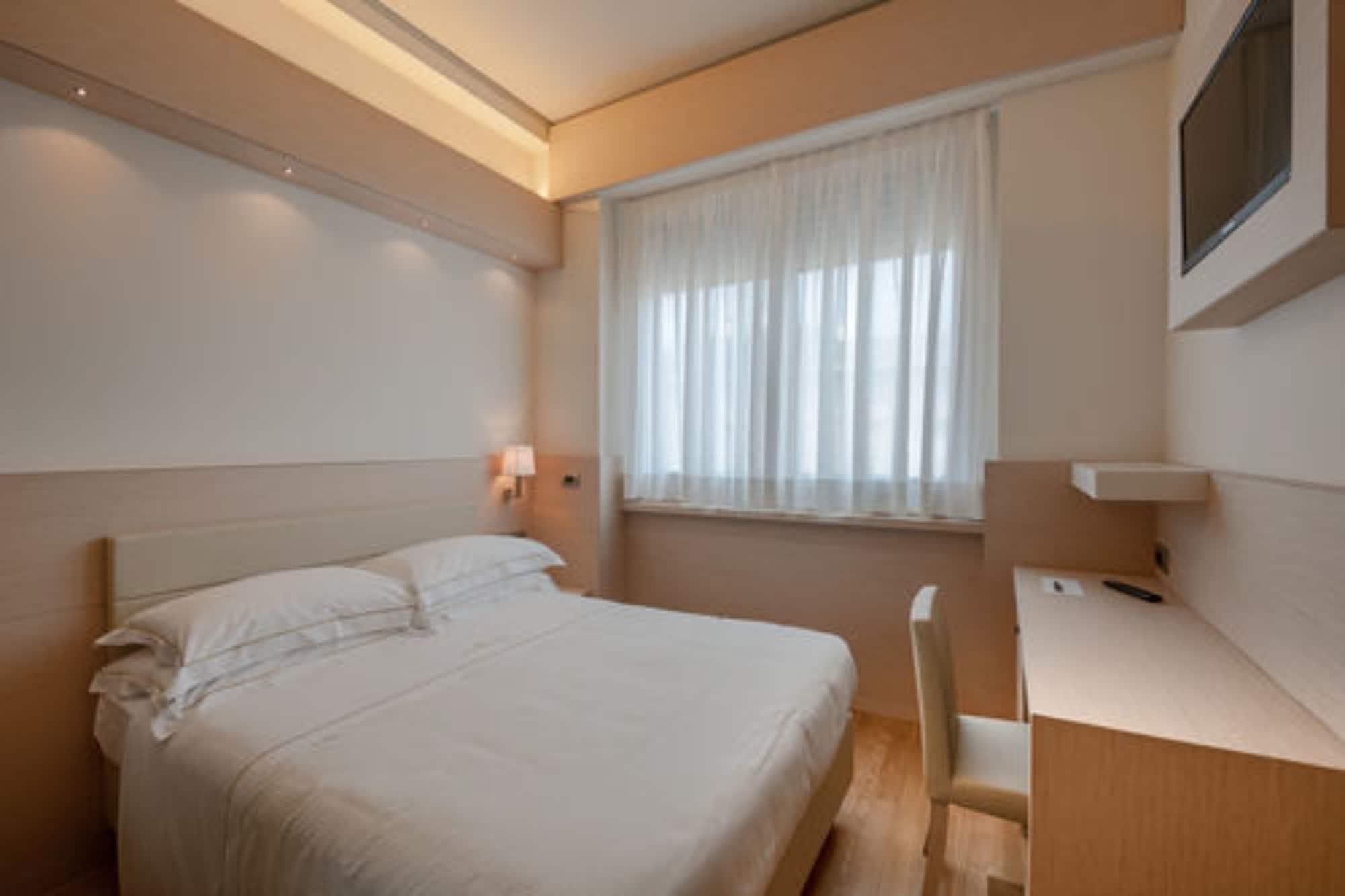Hotel Ariston Milan Exterior photo